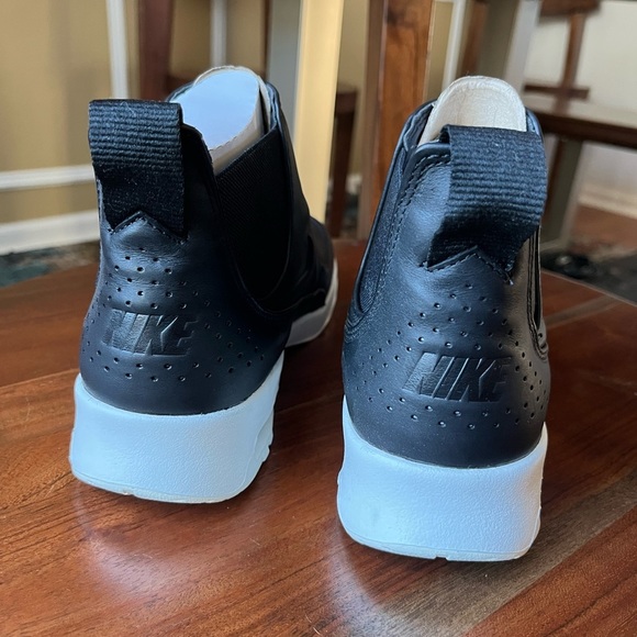 Women’s Nike Air Max Thea Mid Black Sail Sneakers - Picture 10 of 15